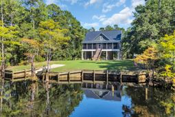 1820 Gray Oaks Dr. photo 4