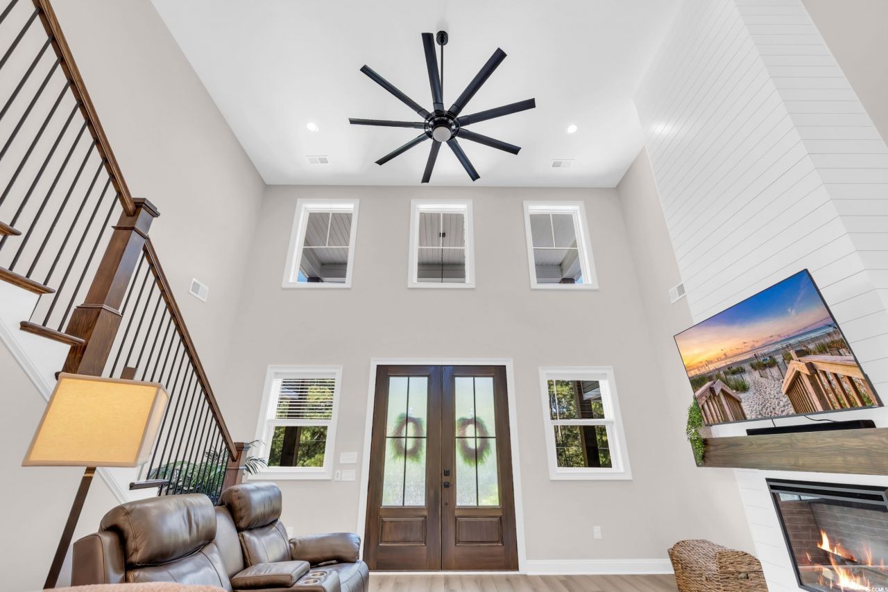 1820 Gray Oaks Dr. Photo 7