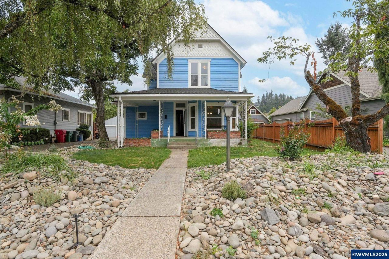 601 S Water St, Silverton, OR 97381 Main Photo