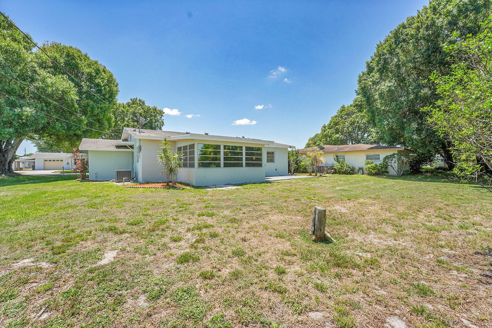 302 W Arbor Avenue, Port Saint Lucie, FL 34952 Photo
