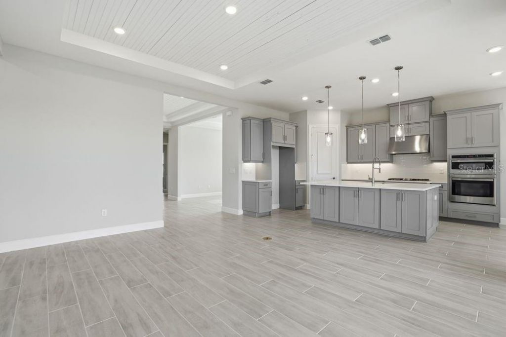 13705 Iona Avenue, Palmetto, FL 34221 Photo