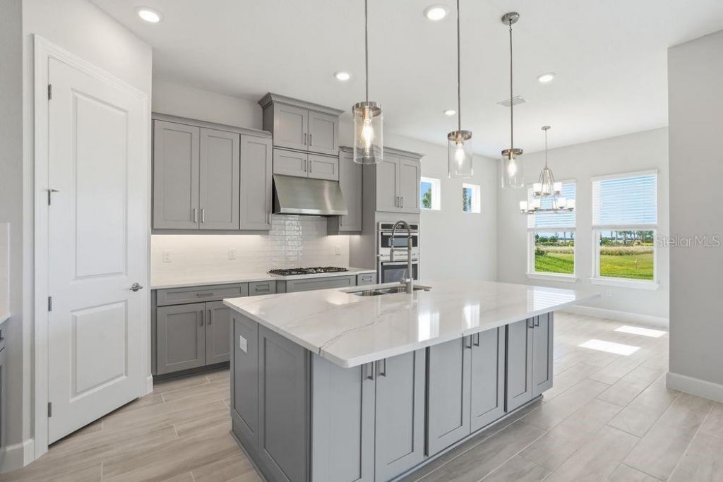 13705 Iona Avenue, Palmetto, FL 34221 Photo