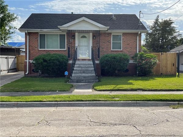65 CURTIS Drive, New Orleans, LA 70126