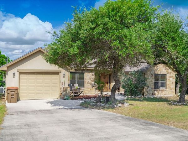 107 Garrett Way, Canyon Lake, TX 78133