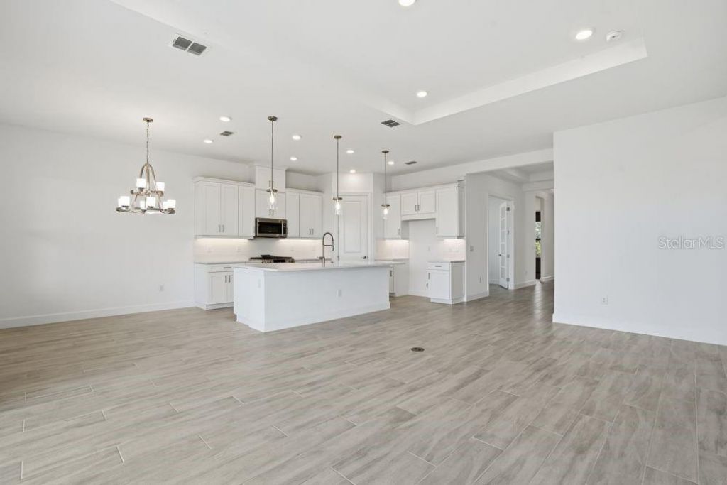 13713 Iona Avenue, Palmetto, FL 34221 Photo