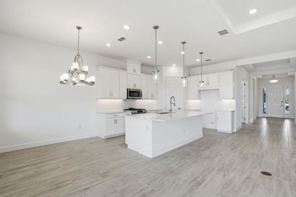 13713 Iona Avenue, Palmetto, FL 34221 Photo