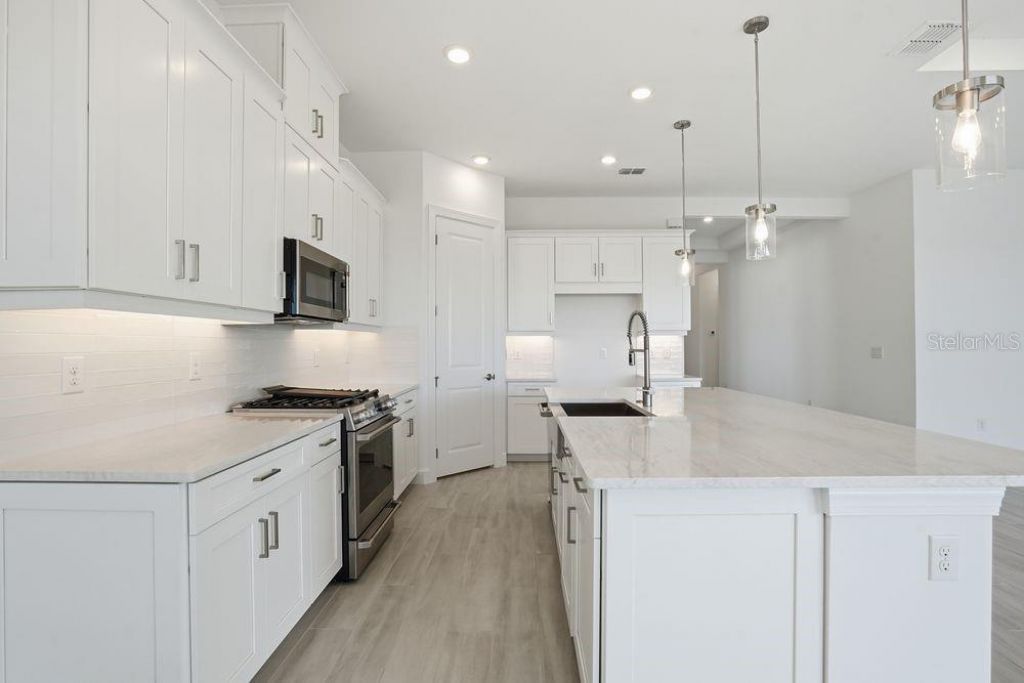 13713 Iona Avenue, Palmetto, FL 34221 Photo