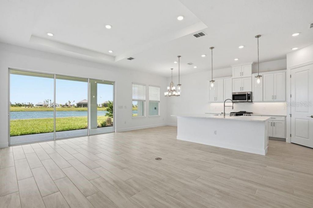 13713 Iona Avenue, Palmetto, FL 34221 Photo