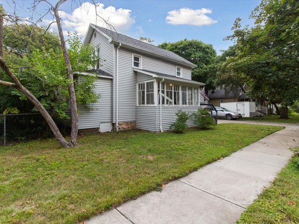 617 S Lansing Street, Mount Pleasant, MI 48858