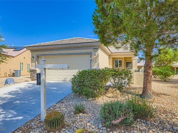7824 Starthroat Court, North Las Vegas, NV 89084
