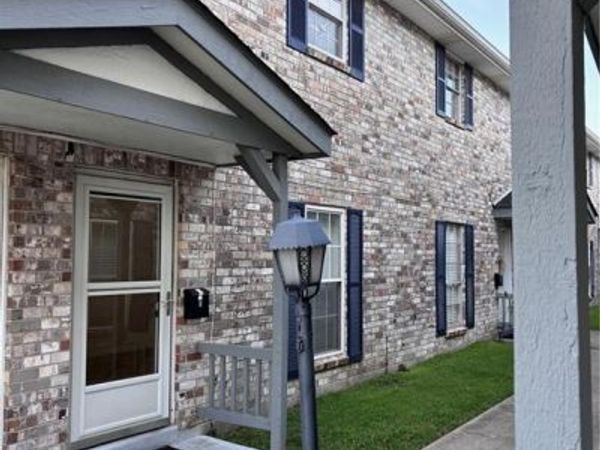 1628 VINTAGE Drive, Unit 9, Kenner, LA 70065