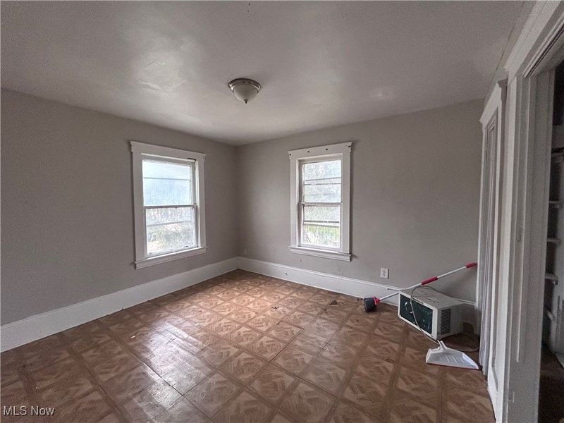 945 E 149th Street, Cleveland, OH 44110 Photo 10