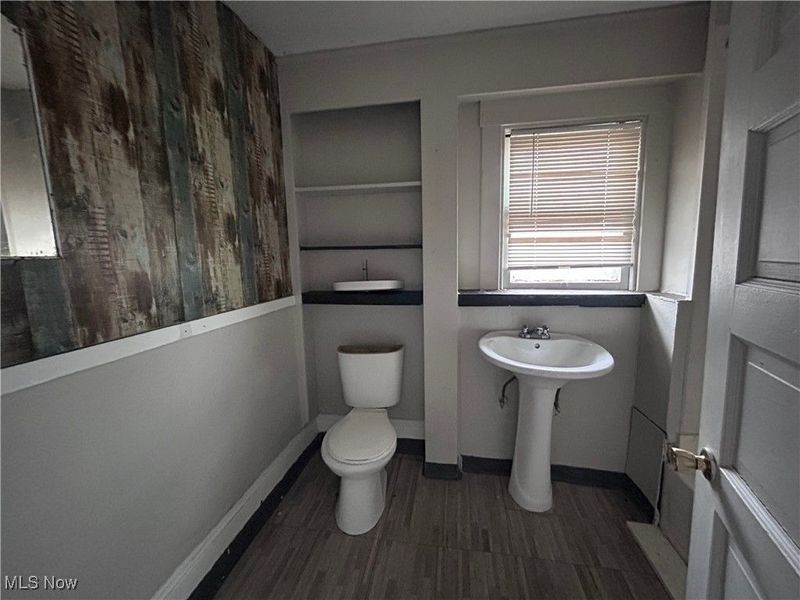 945 E 149th Street, Cleveland, OH 44110 Photo 8