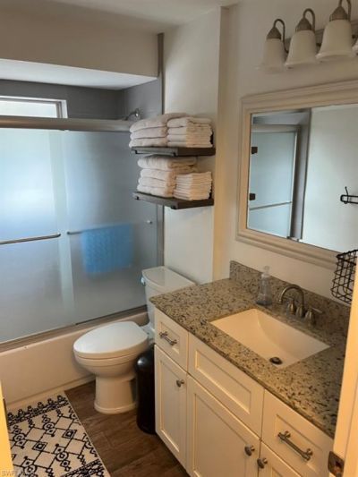 6060 Golden Oaks Ln, Naples, FL 34119 Photo