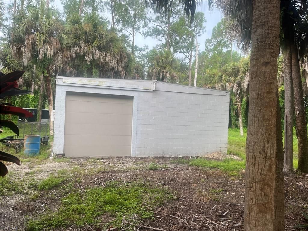 6060 Golden Oaks Ln, Naples, FL 34119 Photo