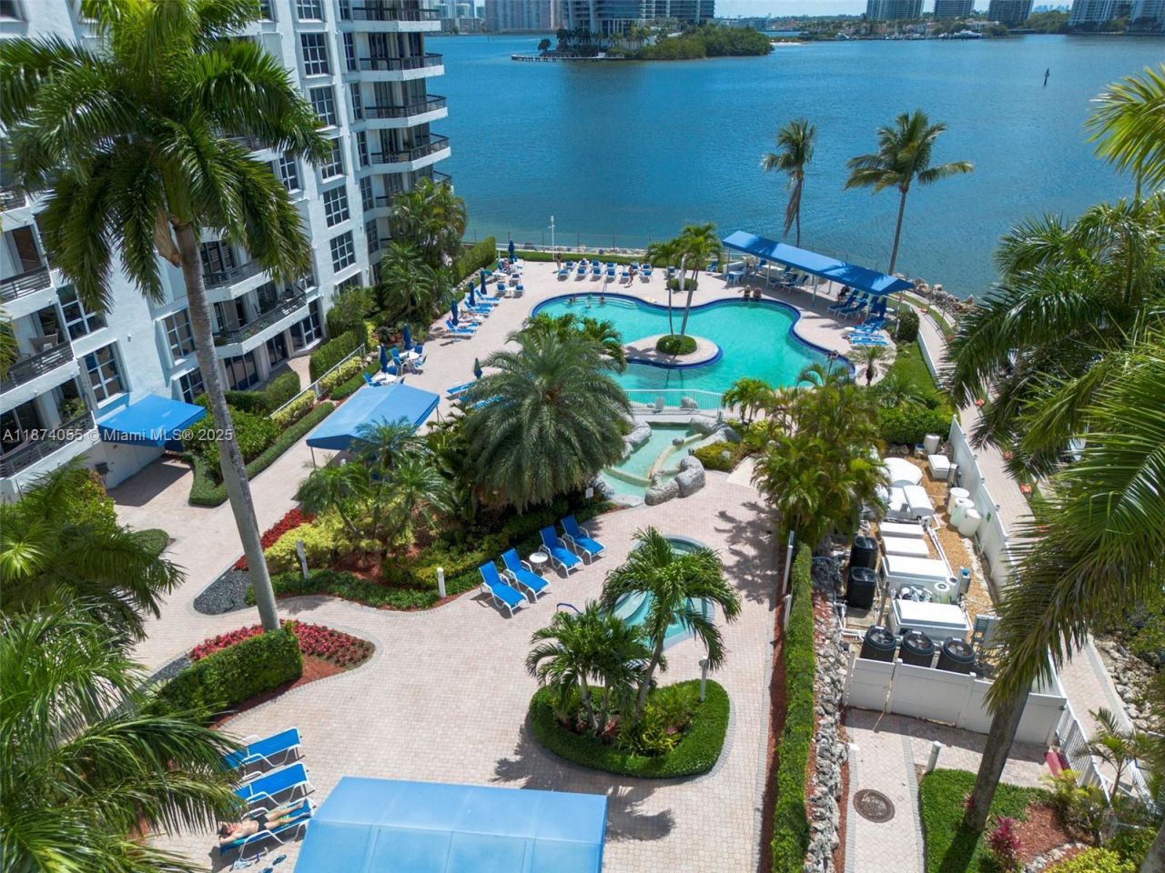 3530 Mystic Pointe Dr, Unit 2207, Aventura, FL 33180 Photo