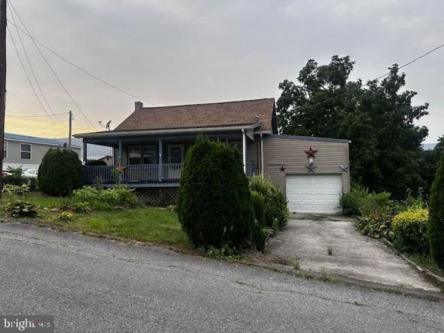 303 16th Street, Saxton, PA 16678 Main Photo