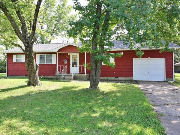 309 W 25th Street, Baxter Springs, KS 66713