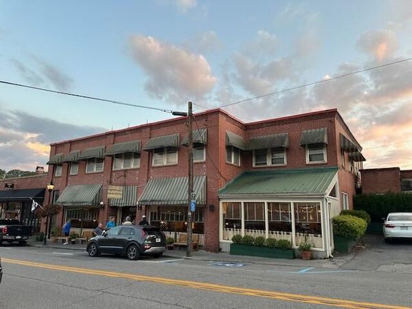 878 Washington St, Lewisburg, WV 24901