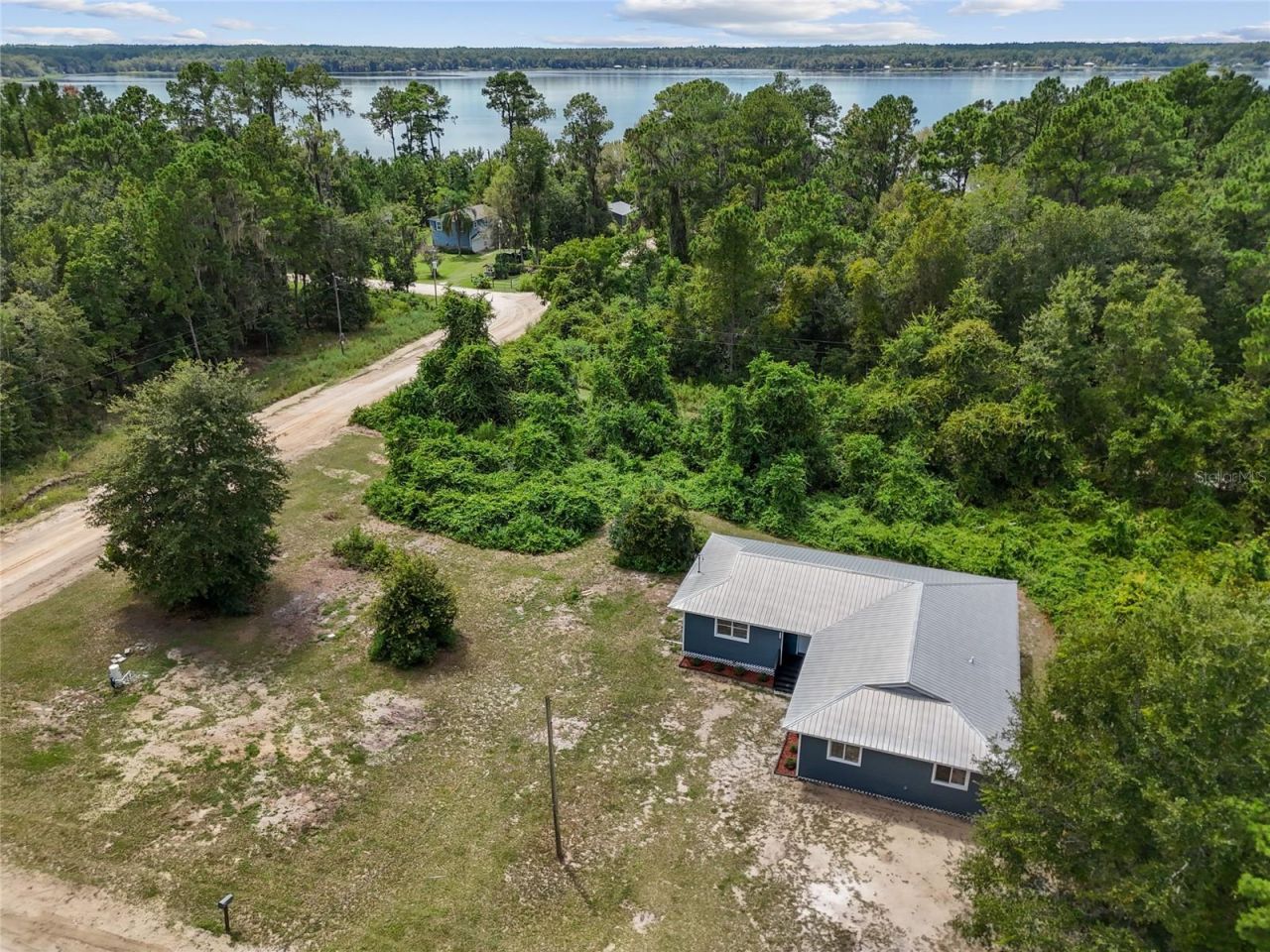 127 Rainbow Drive, Florahome, FL 32140 Photo