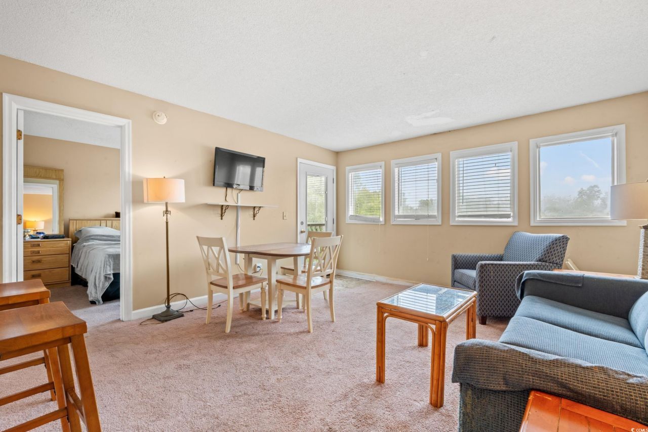 5905 S Kings Hwy. Photo 3