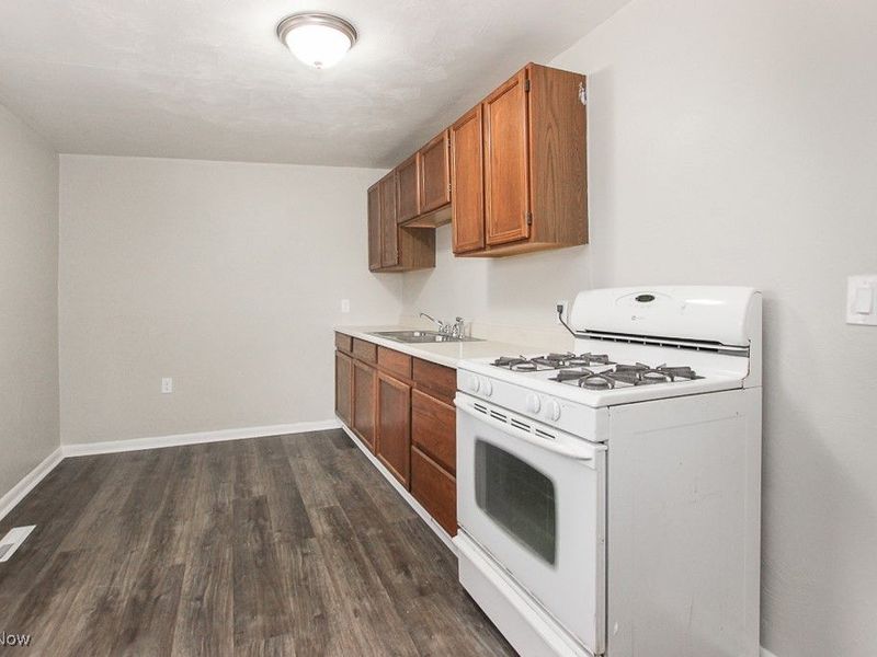 1174 Bryce Avenue, Aurora, OH 44202 Photo 2