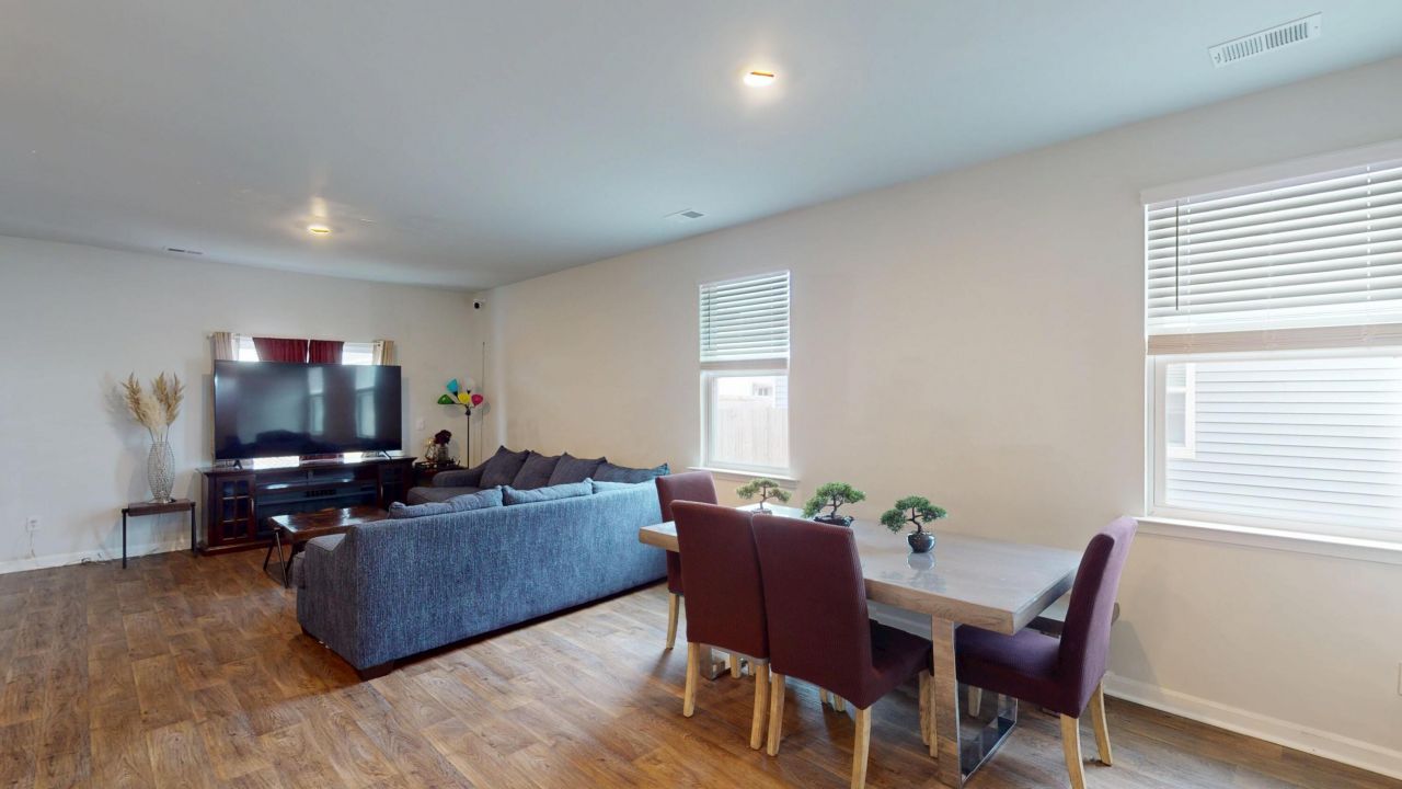 1010 Peridote Way Photo 14