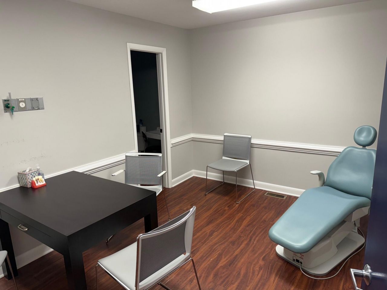 2320 Cosgrove Avenue Photo 8