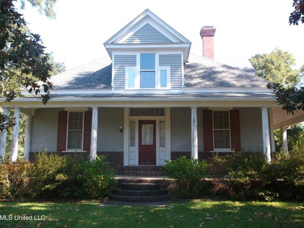 608 Peters Street, Summit, MS 39666