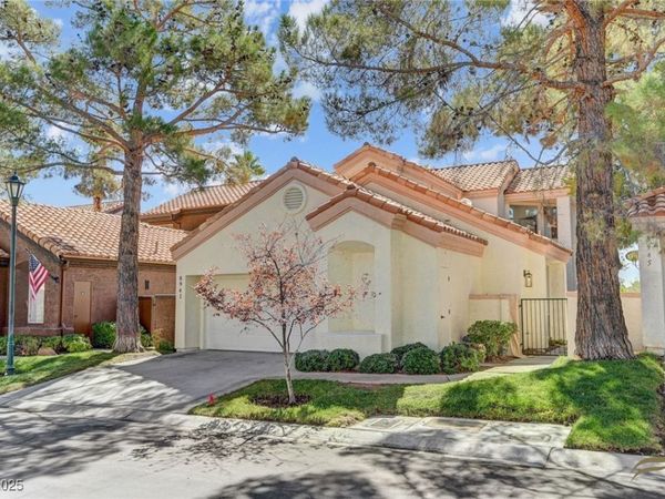 8941 Diamond Falls Drive, Las Vegas, NV 89117