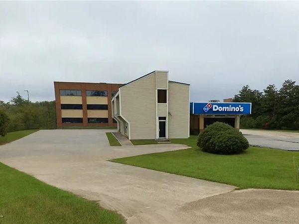 700 COVINGTON CENTER, Covington, LA 70433