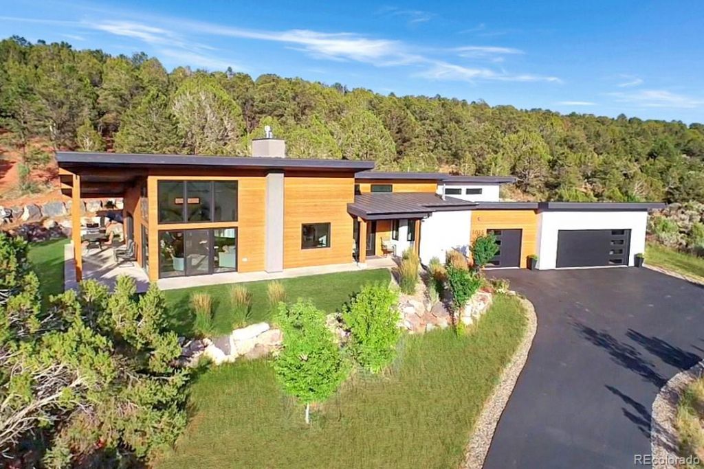 1015 Hidden Valley Drive, Glenwood Springs, CO 81601 Main Photo