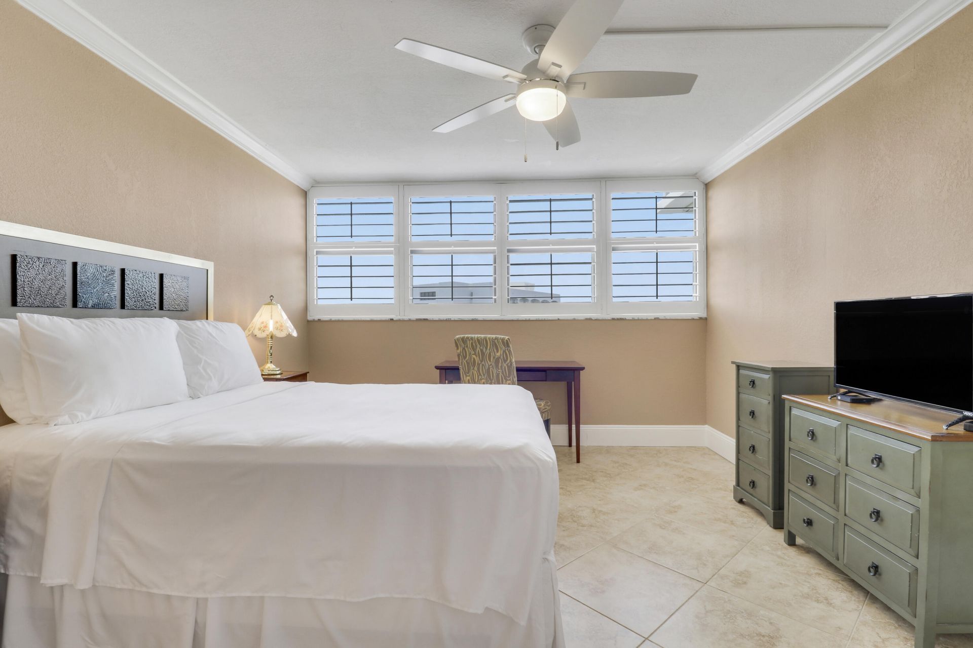 336 Golfview Road, Unit 1016, North Palm Beach, FL 33408 Photo