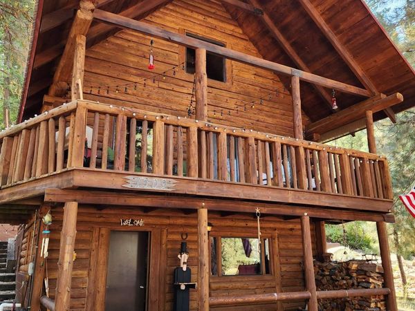 1509 E Pine Creek Road, Featherville, ID 83647