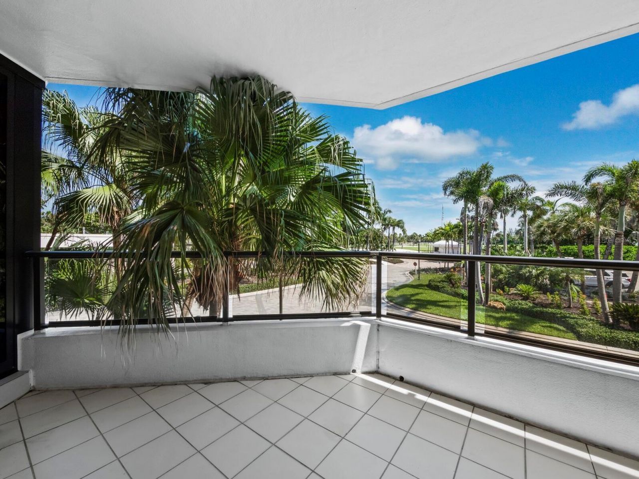565 Sanctuary Drive, Unit B106, Longboat Key, FL 34228 Photo