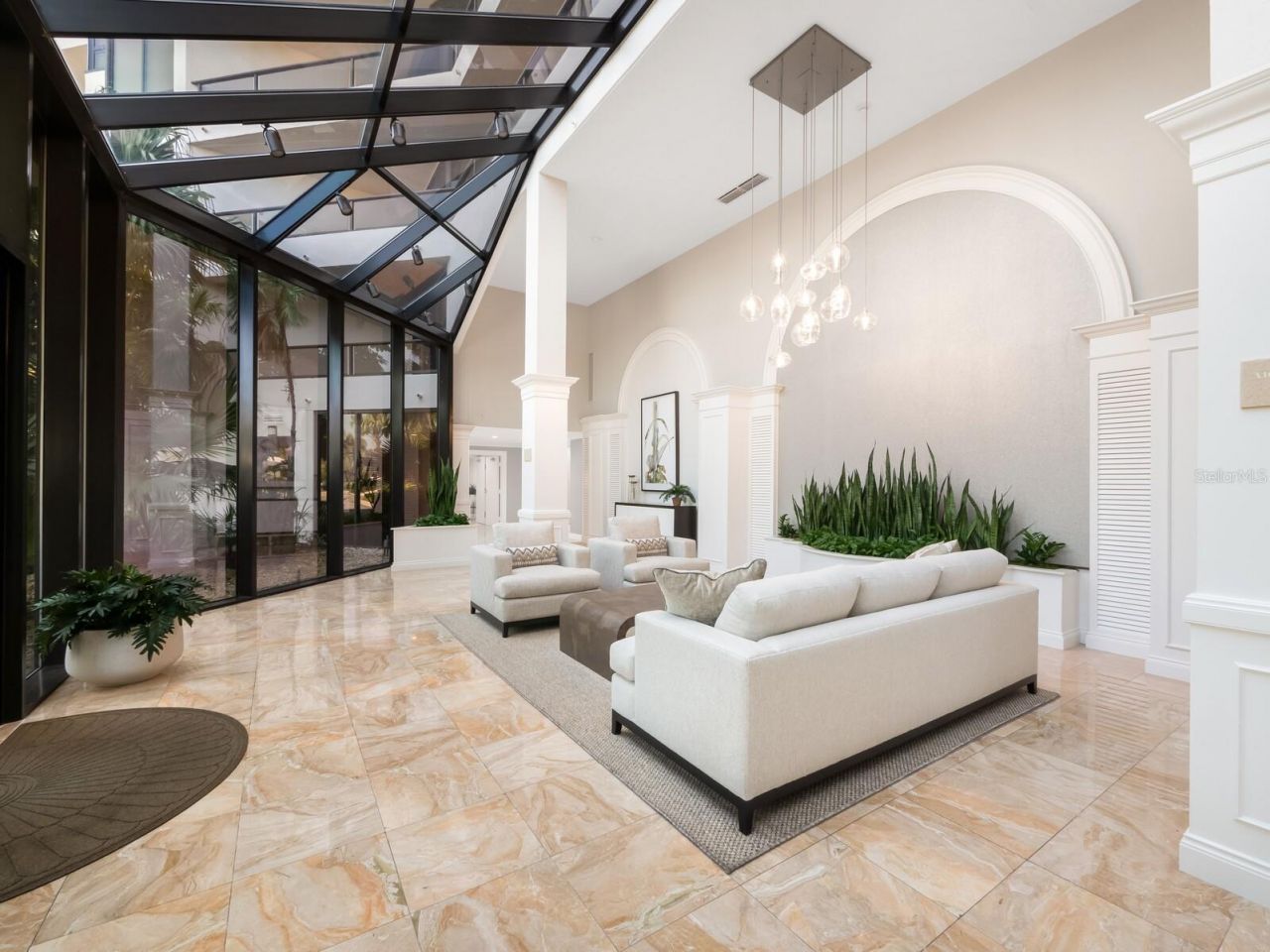 565 Sanctuary Drive, Unit B106, Longboat Key, FL 34228 Photo