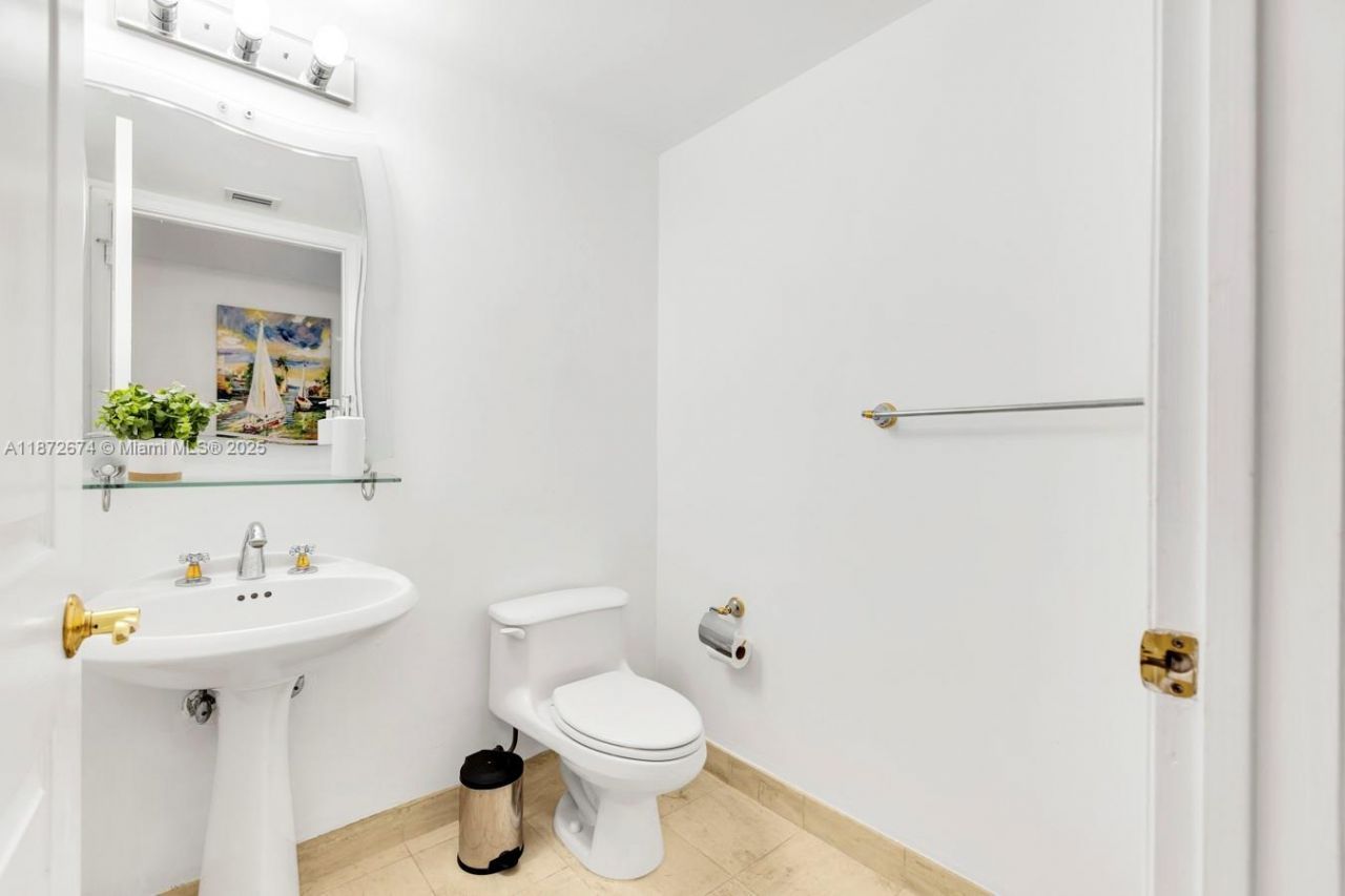 18671 Collins Ave, Unit 604, Sunny Isles Beach, FL 33160 Photo