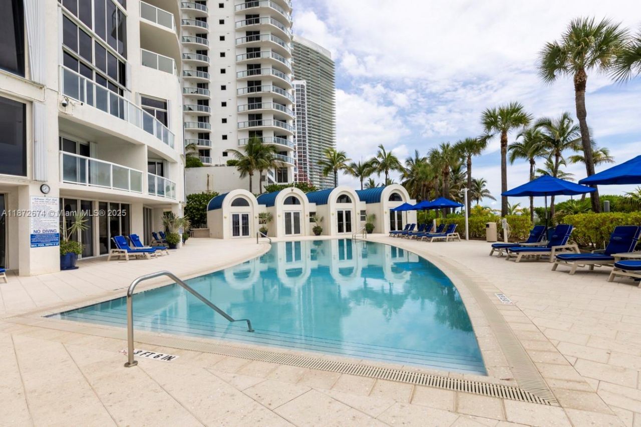 18671 Collins Ave, Unit 604, Sunny Isles Beach, FL 33160 Photo