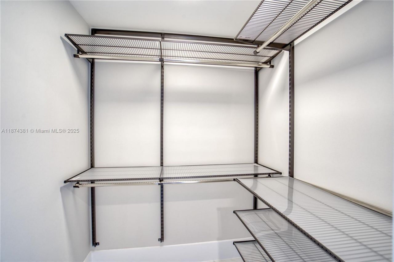 701 Brickell Key Blvd, Unit 1512, Miami, FL 33131 Photo