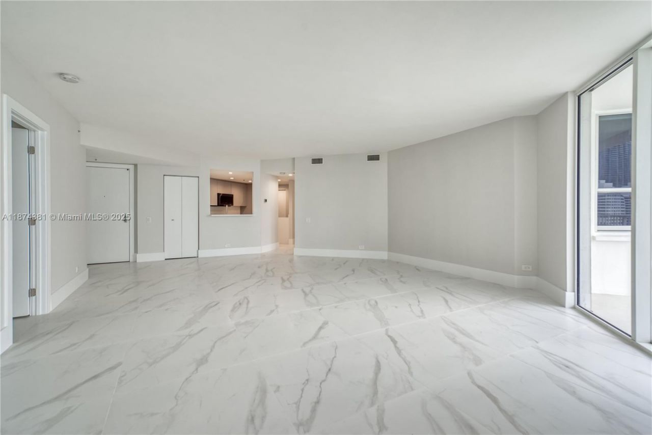 701 Brickell Key Blvd, Unit 1512, Miami, FL 33131 Photo