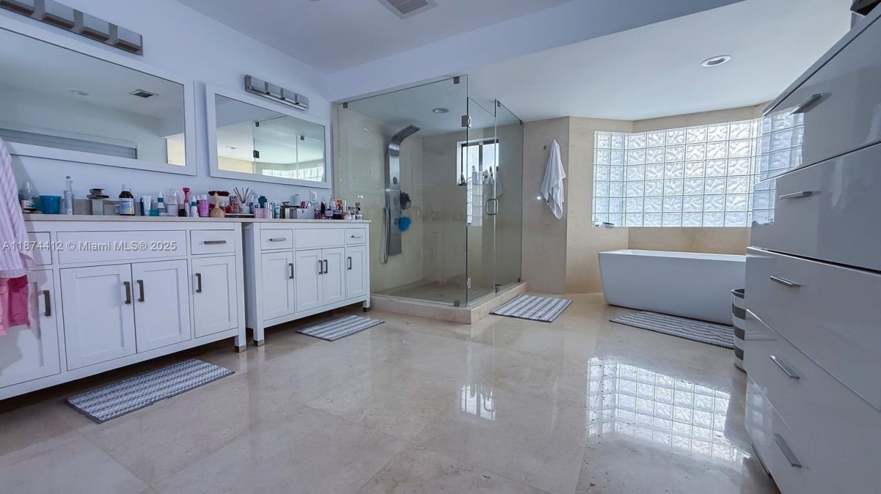 350 NW 124th Ave, Miami, FL 33182 Photo