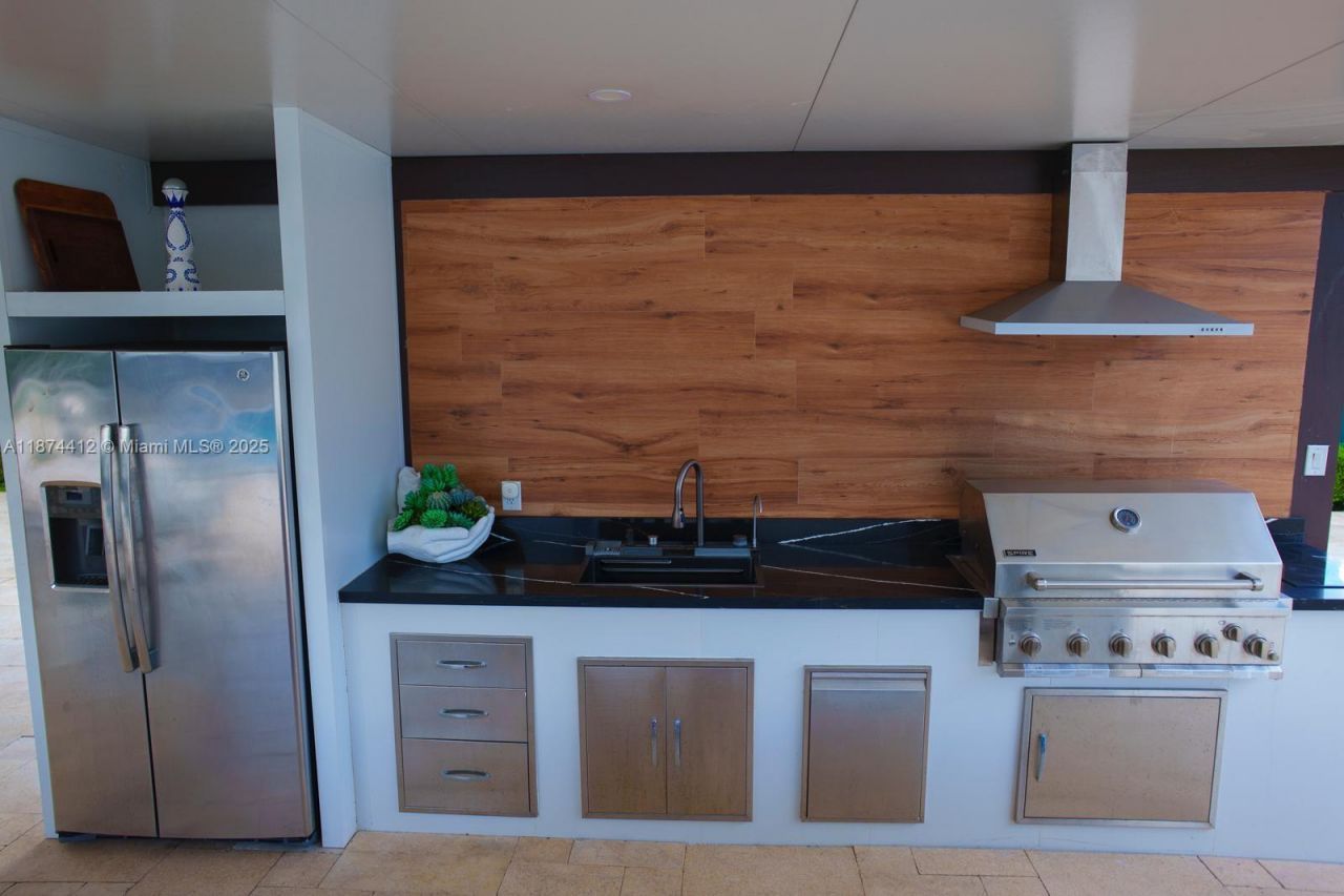 350 NW 124th Ave, Miami, FL 33182 Photo