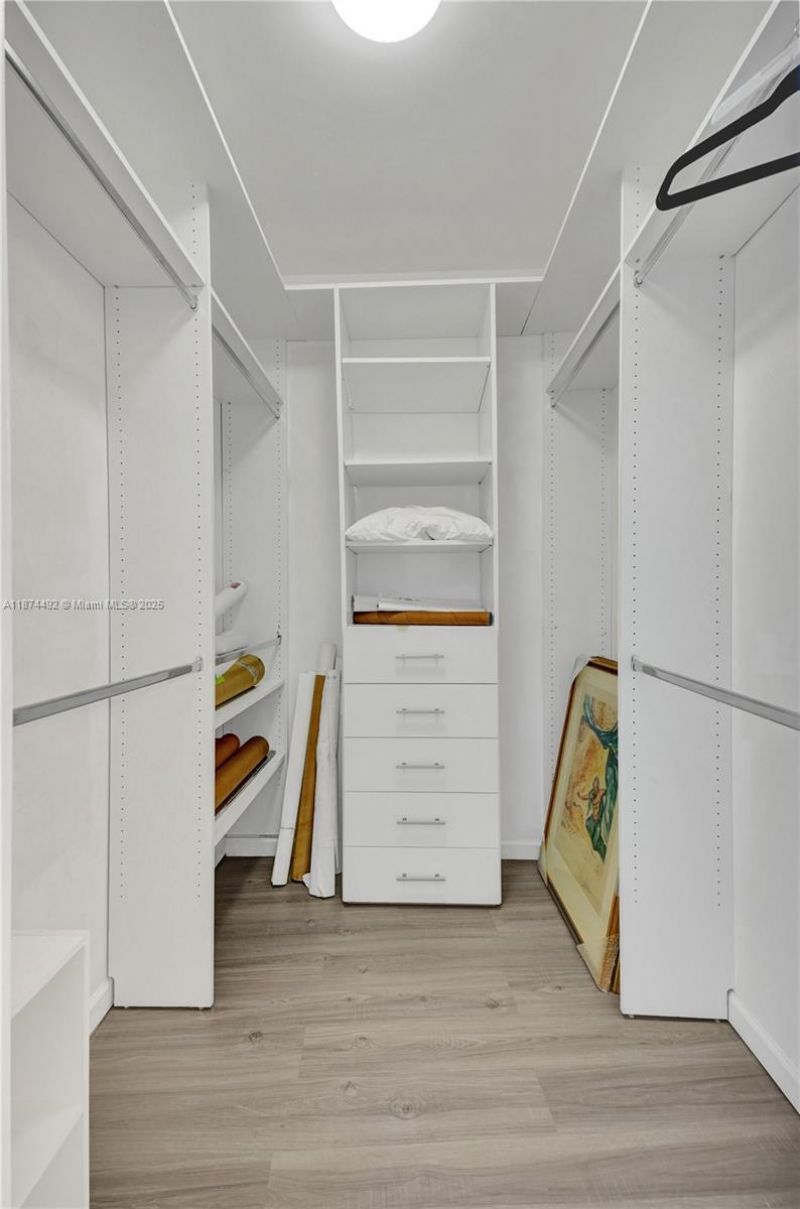 601 NE 36th St, Unit 2703, Miami, FL 33137 Photo