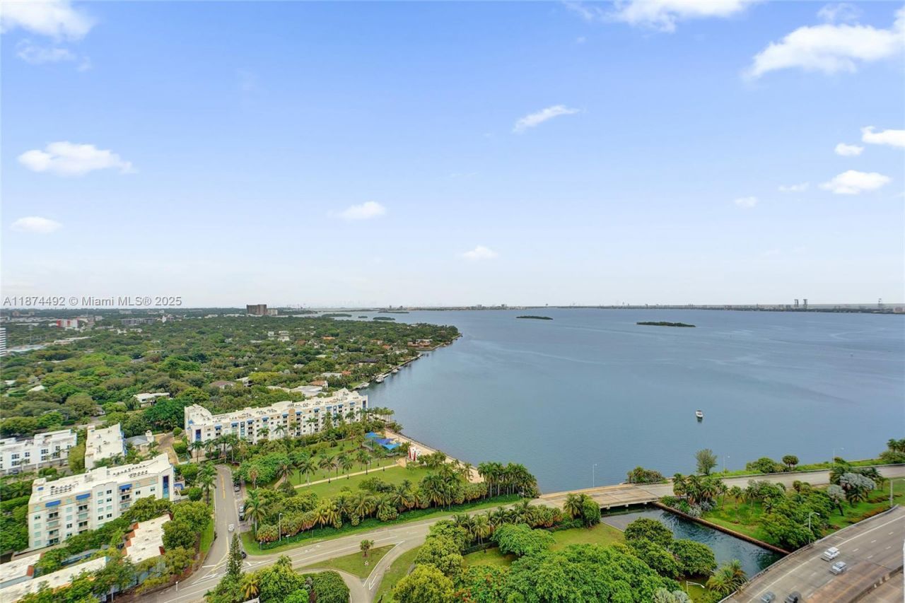 601 NE 36th St, Unit 2703, Miami, FL 33137 Photo