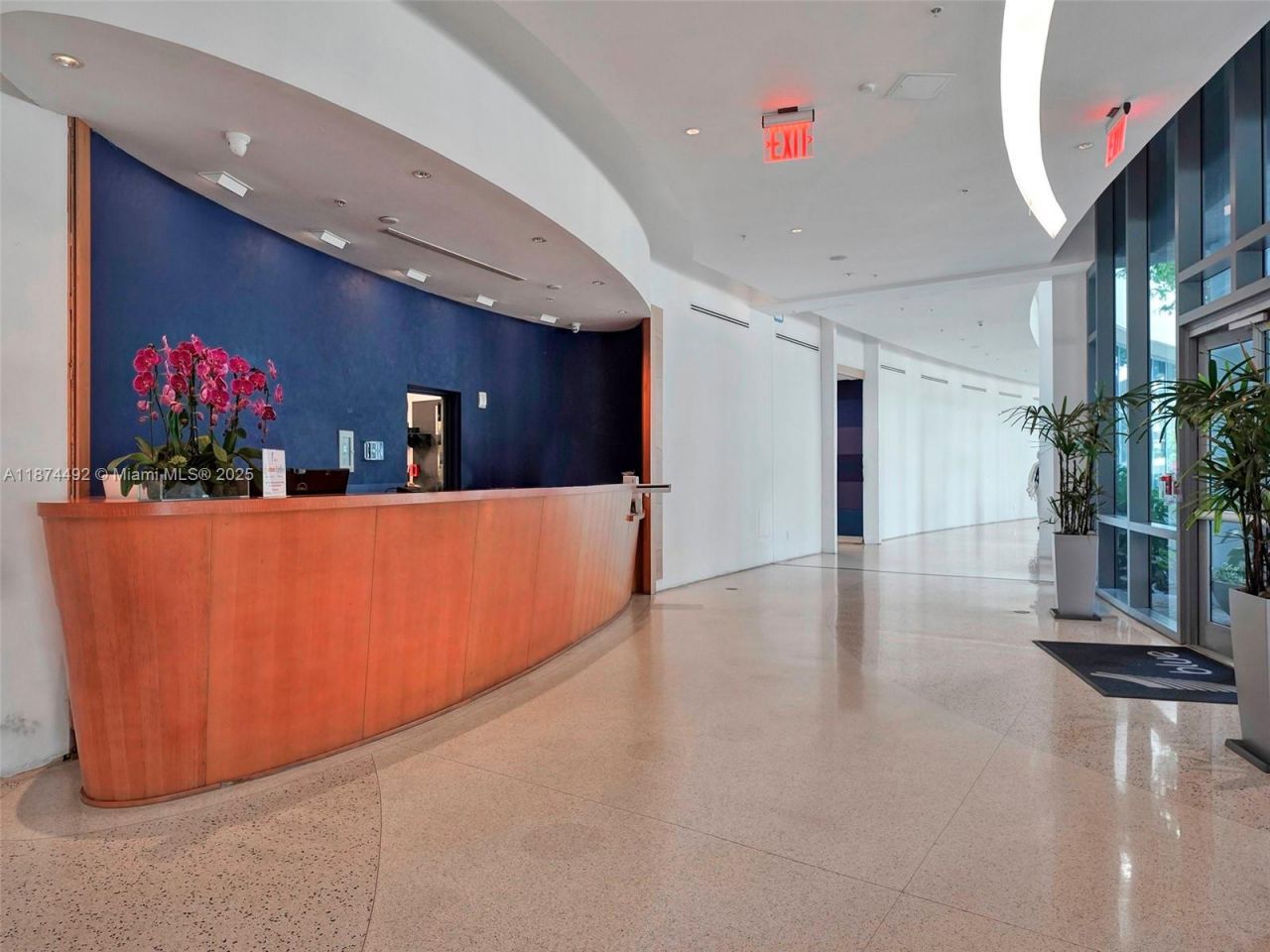 601 NE 36th St, Unit 2703, Miami, FL 33137 Photo