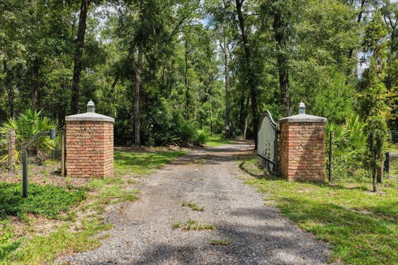 4700 NW 55th Avenue, Bell, FL 32619 Photo