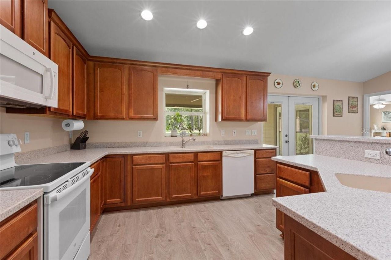 4700 NW 55th Avenue, Bell, FL 32619 Photo