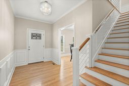 1524 Lee Boulevard photo 4