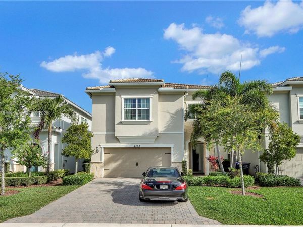 4353 Large Leaf Ln, Hollywood, FL 33021