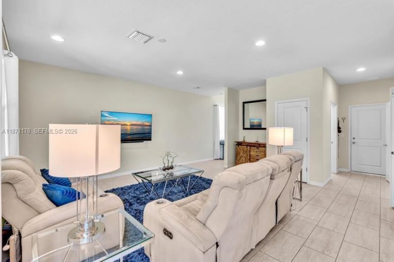 4353 Large Leaf Ln, Hollywood, FL 33021 Photo